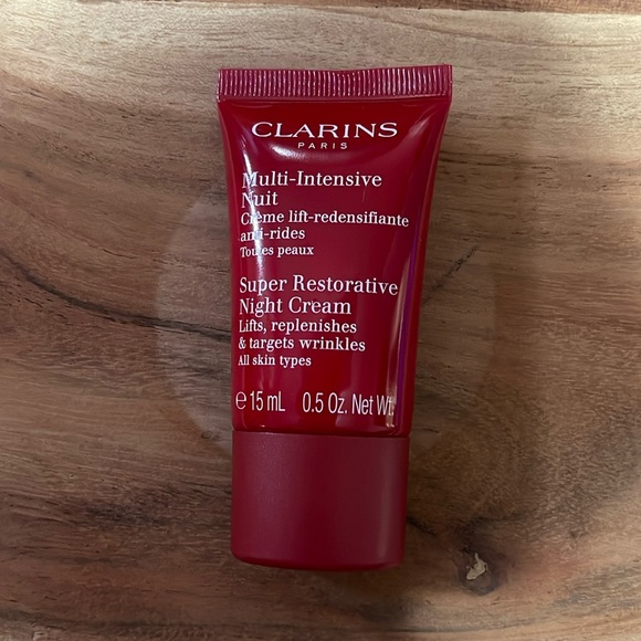 Clarins Super Restorative Anti-aging night moisturizer - Picture 1 of 5